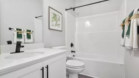 Bath - 504 Broad Creek Ct, Seneca, SC 29678 photo 1 of 5