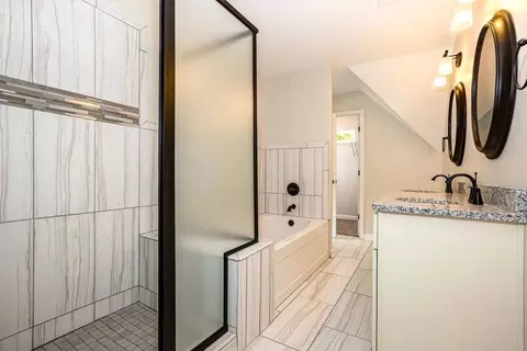 Bath - 234 Hall Rd, Hampton, VA 23664 photo 3 of 6