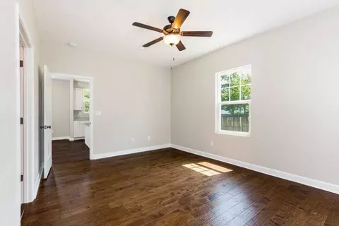 Living - 234 Hall Rd, Hampton, VA 23664 photo 6 of 6