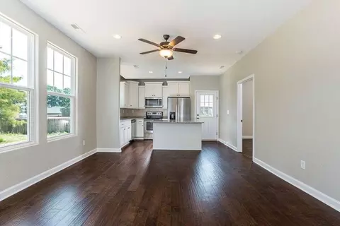 Living - 234 Hall Rd, Hampton, VA 23664 photo 5 of 6