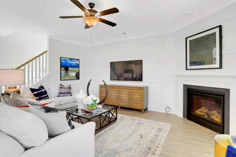 Living - 3170 Three Chopt Rd, Gum Spring, VA 23065 photo 7 of 7
