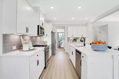 Kitchen - 3170 Three Chopt Rd, Gum Spring, VA 23065 photo 13 of 15