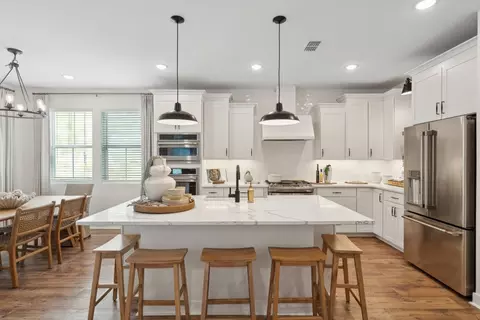 1079 Boyington Dr, Hollywood, SC 29449