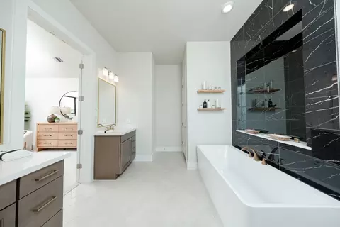 Bath - 20511 Bronco Ridge Dr, Tomball, TX 77377 photo 1 of 1