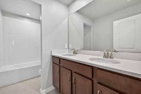 Bath - 9240 Derbyshire Dr, Parrish, FL 34219 photo 1 of 1