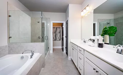 Bath - 1142 Larkin Dr, Buford, GA 30518 photo 1 of 4