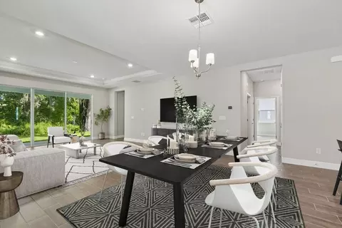 Dining - 108 Buddy Ct, Seffner, FL 33584 photo 4 of 4