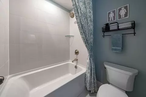 Bath - 5989 Ali Grace Dr, Saint Cloud, FL 34771 photo 3 of 5