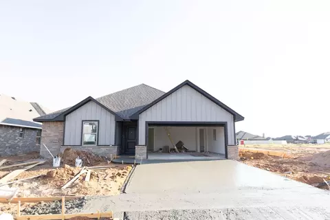 9217 NW 119th St, Yukon, OK 73099