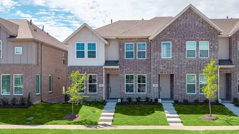 5228 Springlake Pkwy, Haltom City, TX 76117