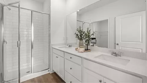 Bath - 100 Overton Dr, Perry, GA 31069 photo 1 of 5