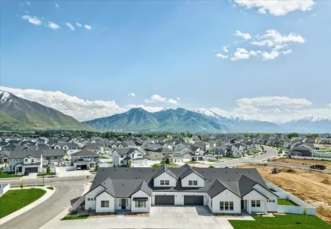 View/Area - 526 N Legend Way, Mapleton, UT 84664 photo 1 of 17