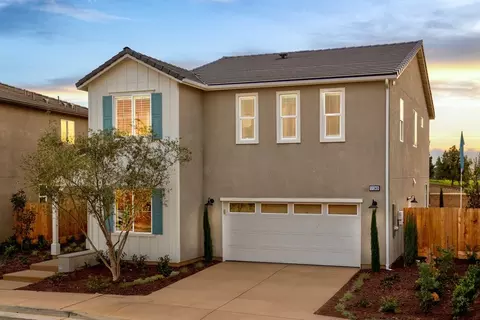 3707 W Owen Ave, Visalia, CA 93291