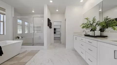 Bath - 619 Guy Turner Dr, Camarillo, CA 93010 photo 1 of 9