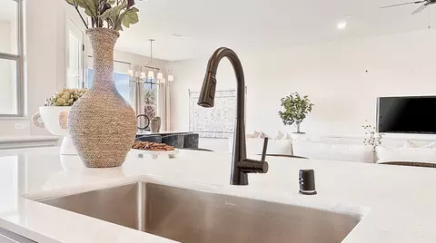 Kitchen - 8522 Pamplona Ln, Shafter, CA 93263 photo 3 of 3