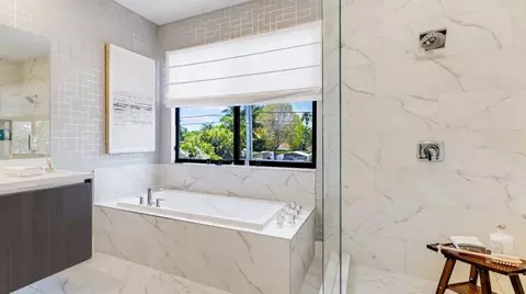 Bath - 19200 NE 14th Ct, Miami, FL 33179 photo 1 of 1