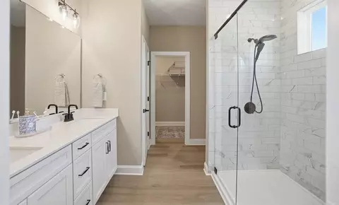 Bath - 203 Weddington Way, Benson, NC 27504 photo 11 of 14
