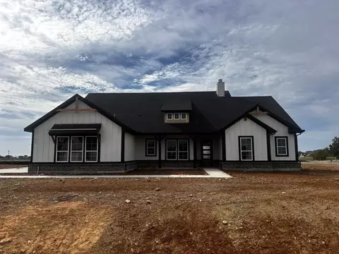 149 Pheasant Run Dr, New Fairview, TX 76078