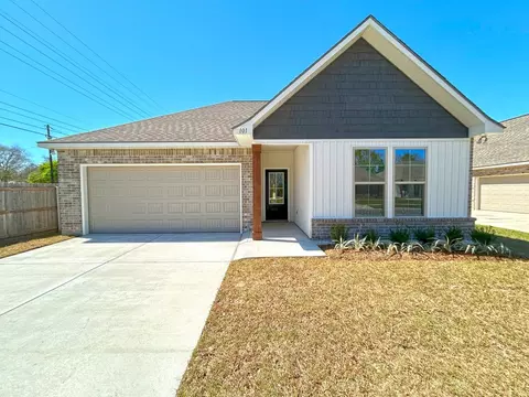101 Oak Haven Dr, Lafayette, LA 70507