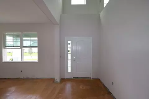 Entry Way - 6765 Yellow Warbler Bnd, Saint Cloud, FL 34773 photo 3 of 3