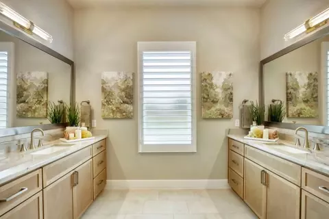 Bath - 204 Cresthaven Ln, Georgetown, TX 78628 photo 1 of 1