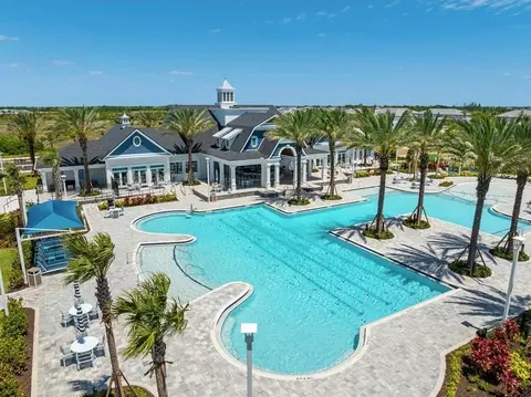 Exterior - 18172 Foxtail Loop, Venice, FL 34293 photo 6 of 10
