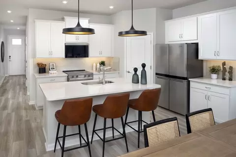 Kitchen - 13037 Pierce St, Parrish, FL 34219 photo 1 of 3