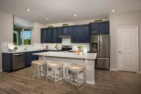 Kitchen - 1920 Sheeler Ave, Apopka, FL 32703 photo 3 of 7