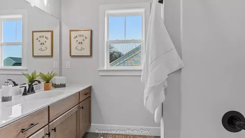 Bath - 15 Vista Ct, Lititz, PA 17543 photo 3 of 3