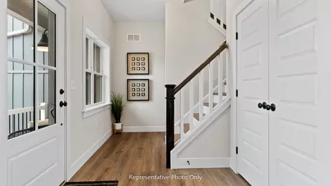 Entry Way - 15 Vista Ct, Lititz, PA 17543 photo 1 of 5
