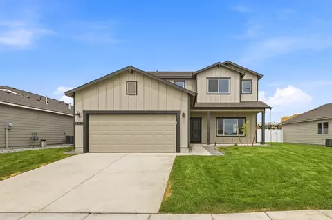 851 NE Laurel Springs Dr, Hermiston, OR 97838