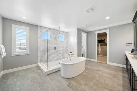 Bath - 1950 Mary Way, Dublin, CA 94568 photo 5 of 10