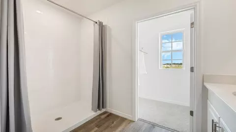 Bath - 51 Dockside Rd, Freeport, FL 32439 photo 3 of 5