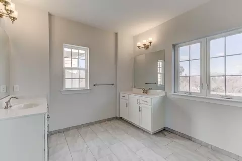 Bath - 7211 Brooklyn Bridge Rd, Laurel, MD 20707 photo 3 of 5