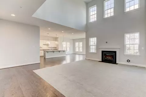 Living - 7211 Brooklyn Bridge Rd, Laurel, MD 20707 photo 4 of 5