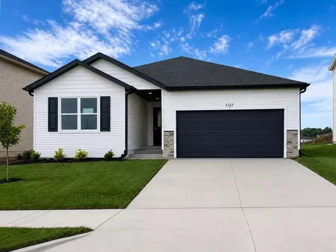 Exterior - 879 S Orchard Way, Springfield, MO 65802 photo 5 of 7
