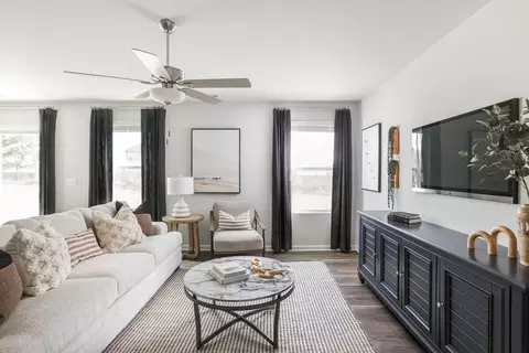 Living - 990 Gregory Fork Rd, Richlands, NC 28574 photo 1 of 1