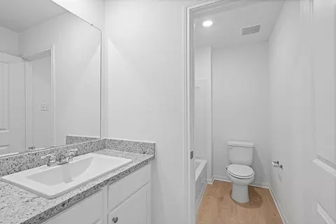 Bath - 18721 Quiet Range Dr, Elgin, TX 78621 photo 3 of 3