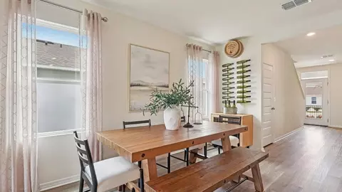 Dining - 5592 Taverna Loop, Winter Haven, FL 33884 photo 2 of 3