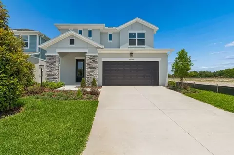 Exterior - 10620 Crescent Creek Xing, Parrish, FL 34219 photo 2 of 10