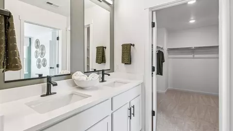Bath - 18725 E 98th Ave, Commerce City, CO 80022 photo 1 of 3