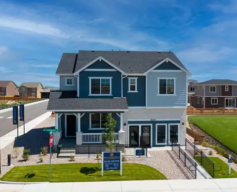 Exterior - 46409 Saddleback Dr, Bennett, CO 80102 photo 5 of 7