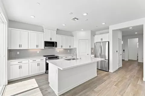 Kitchen - 2645 Briones Dr, Fairfield, CA 94533 photo 2 of 7