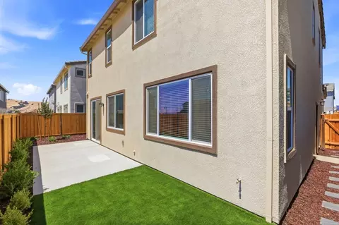 Exterior - 2645 Briones Dr, Fairfield, CA 94533 photo 3 of 8