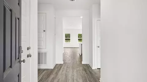 Entry Way - 11 Chipmunk Trl, Freeport, FL 32439 photo 1 of 5