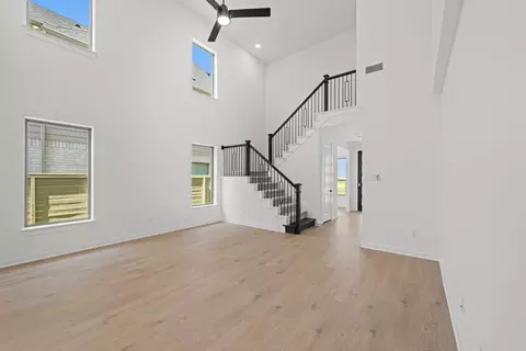 Living - 2437 Trailrunner Dr, Celina, TX 75009 photo 5 of 8