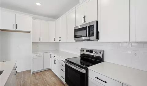 Kitchen - 14518 Banks Ct, Parrish, FL 34219 photo 5 of 5