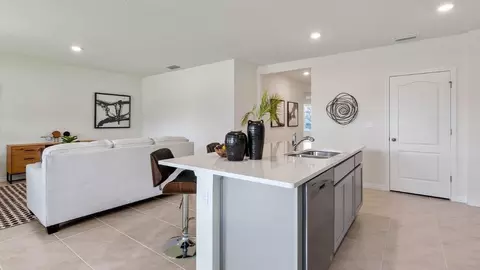 Kitchen - 5515 Taverna Loop, Winter Haven, FL 33884 photo 1 of 4