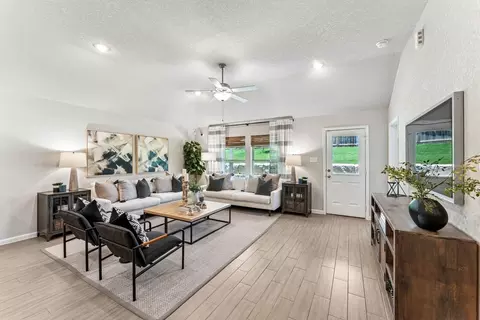 7414 Toledo Bnd, San Antonio, TX 78252