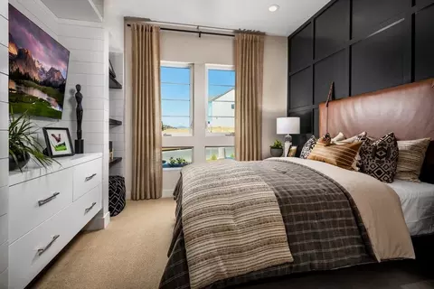Bedroom - 27546 Juniper Ln, Valencia, CA 91381 photo 2 of 4